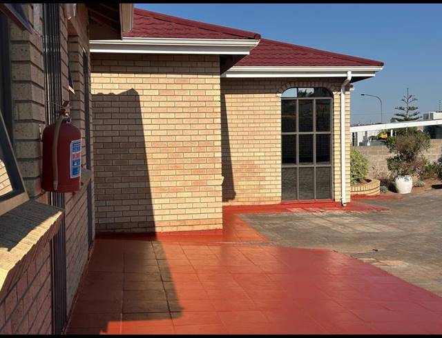 BUSINESS FOR SALE IN SOUTHERNWOOD